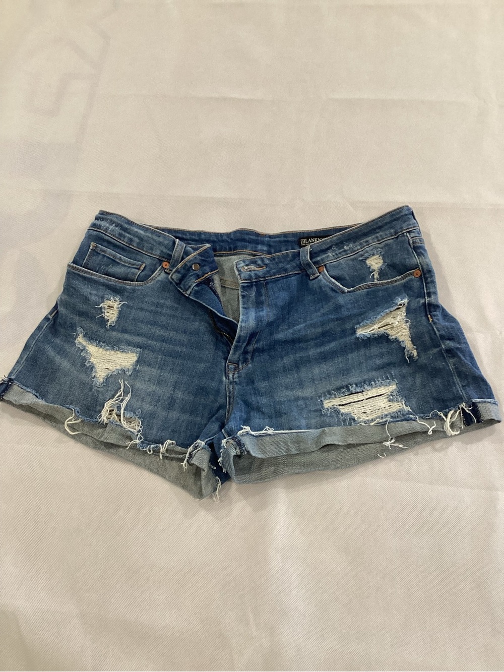 Blank NYC Distressed Blue Denim Cutoff Shorts size 31 9/20